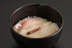 湊に来たら…地魚丼