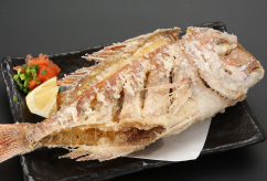 地魚の姿揚げ