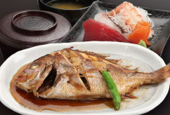 前浜 煮魚刺身定食