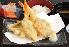 前浜 天ぷら刺身定食